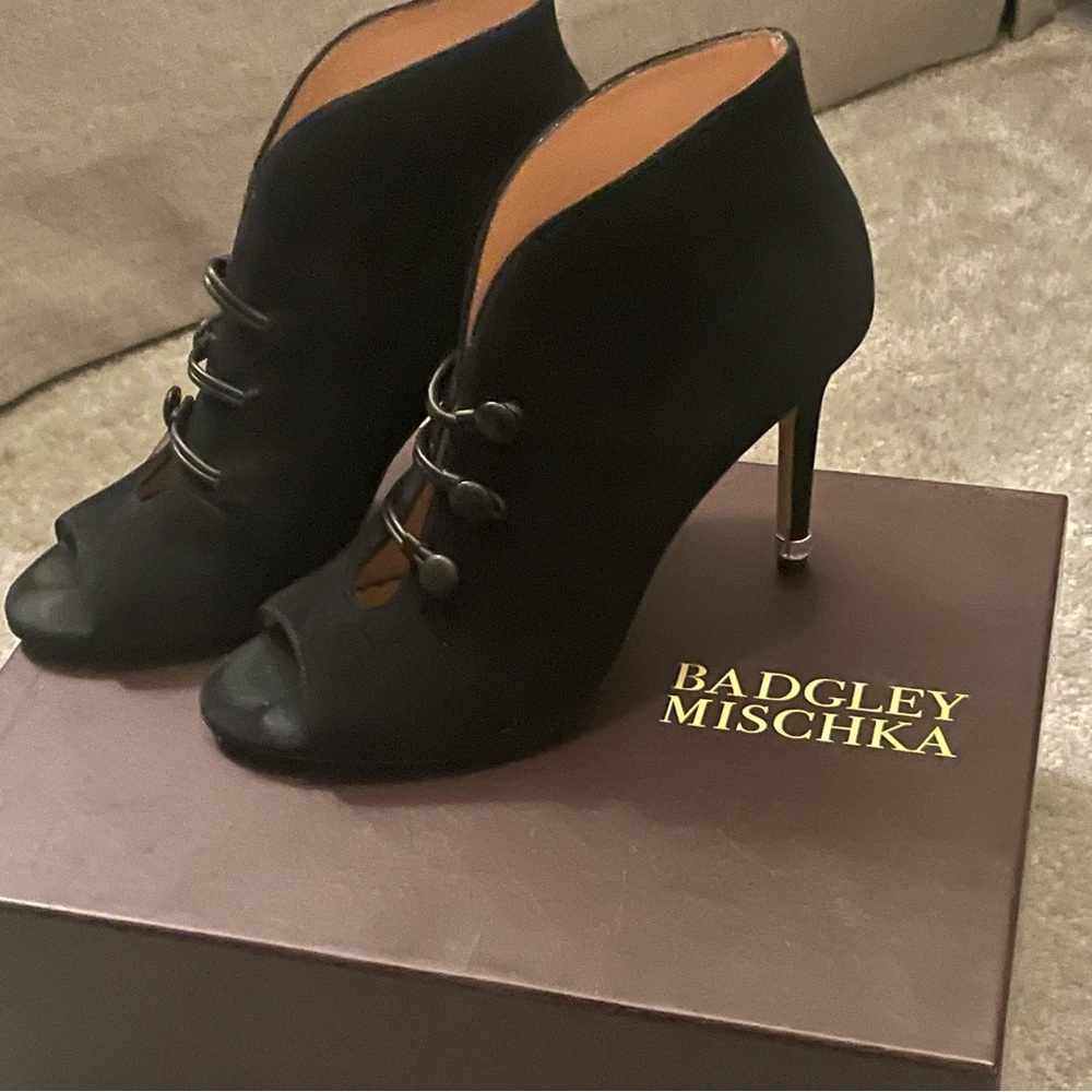 Badgley Mischka Black Women's Heeled Booties